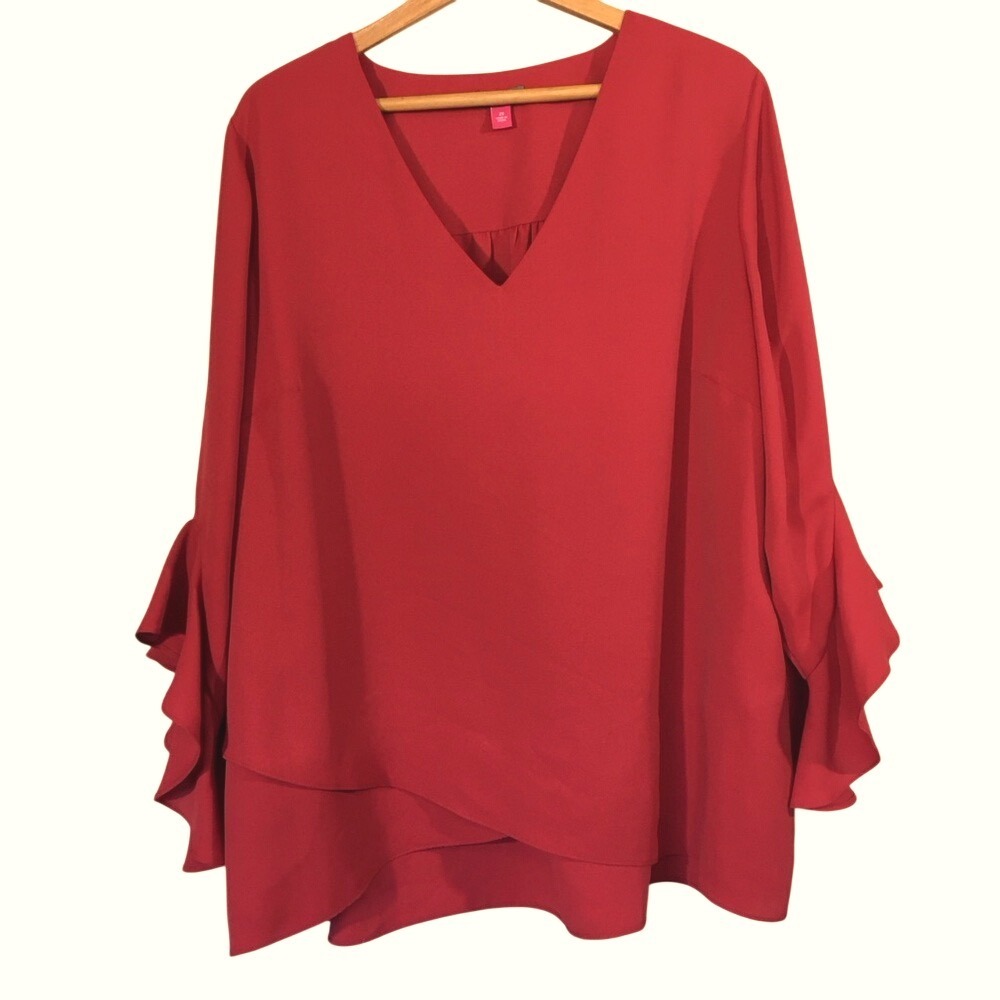 Vince Camuto‎ Flowy Red V Neck Popover Top